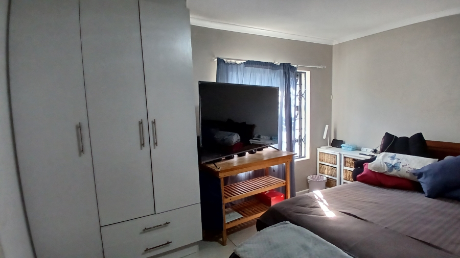 To Let 3 Bedroom Property for Rent in Fairview Eastern Cape